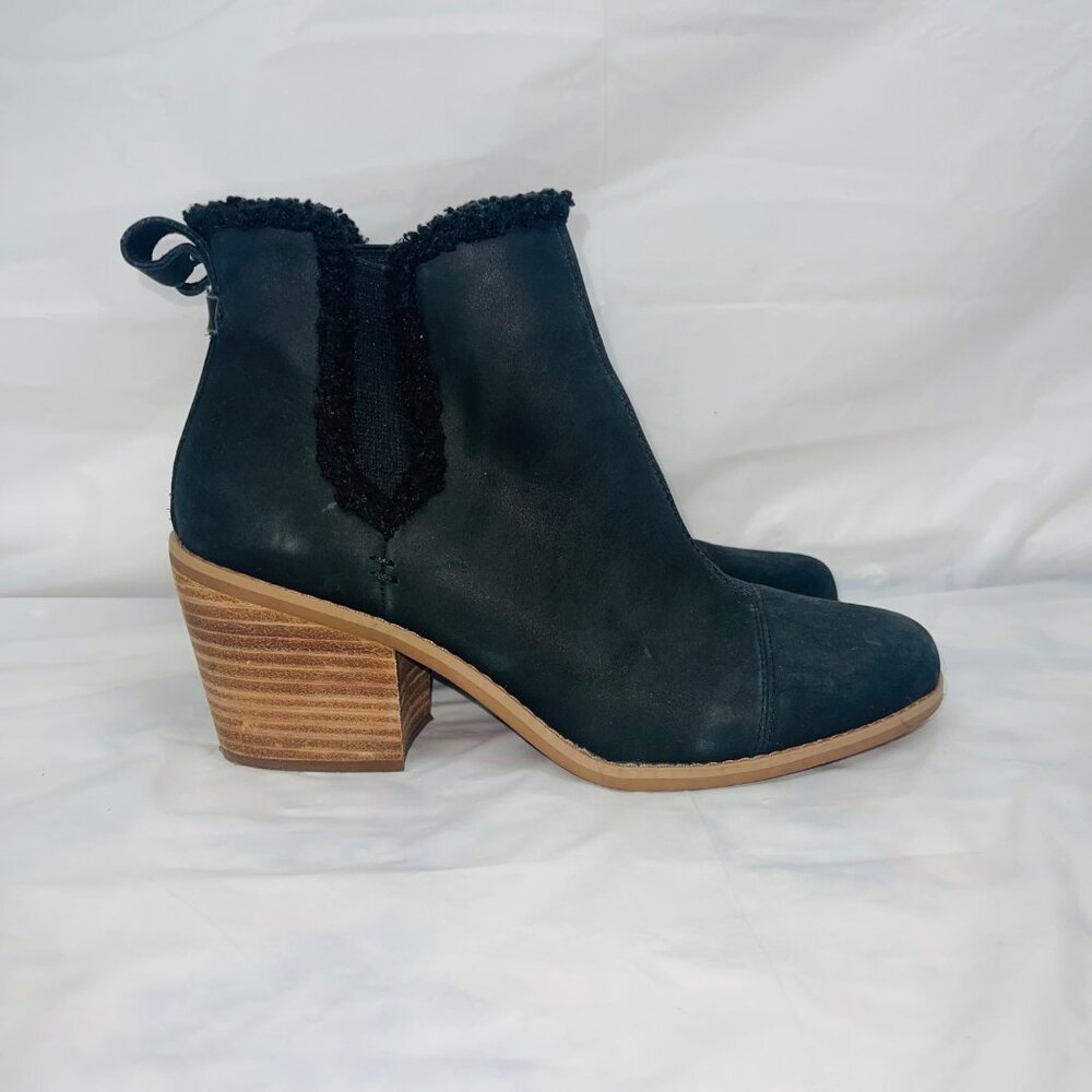 Toms Everly Faux Shearling Trim Black Block Heel Chelsea Boot Size 8.5